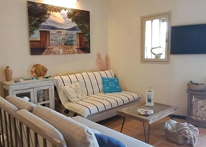 Maison Bord De - Piscine - *